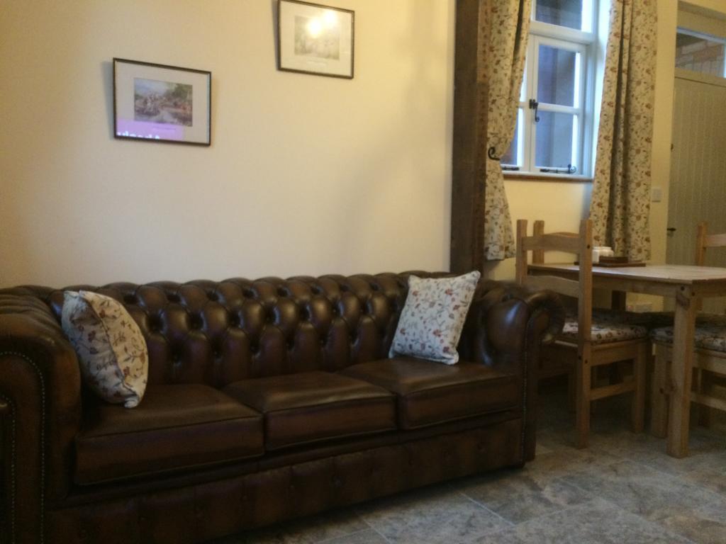 Woodleighton Cottages Uttoxeter Eksteriør bilde
